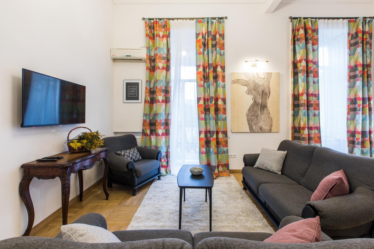 New Apartment On Rustaveli Avenue Тбилиси Экстерьер фото