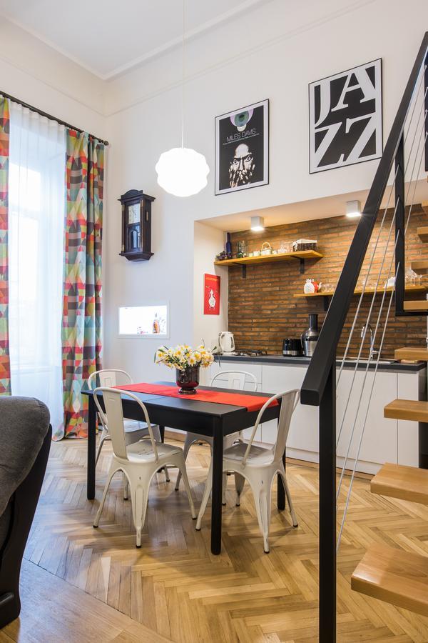 New Apartment On Rustaveli Avenue Тбилиси Экстерьер фото